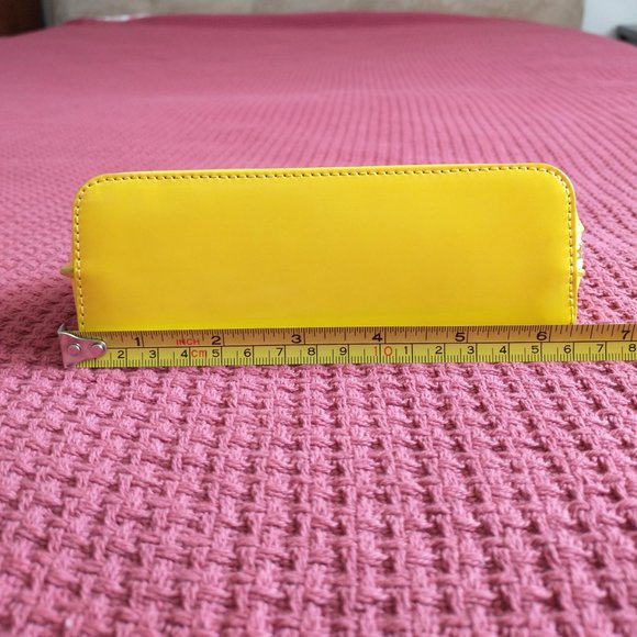 Paul Smith NWOT No 9 Women's Yellow Leather Cosmetic Bag Clutch with box - Picture 4 of 16